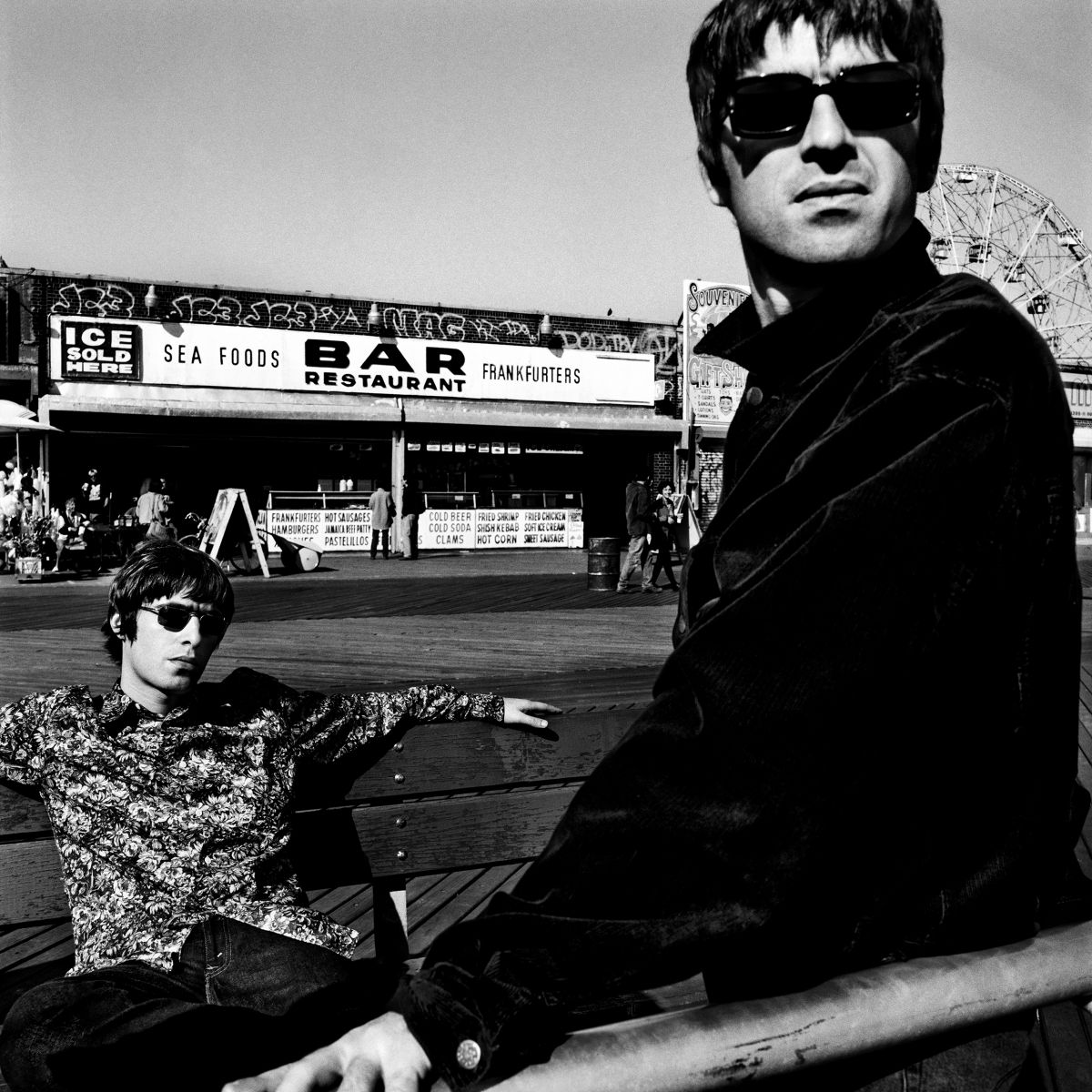 Anton Corbijn, Liam und Noel Gallagher, Long Island, 1995 © Anton Corbijn